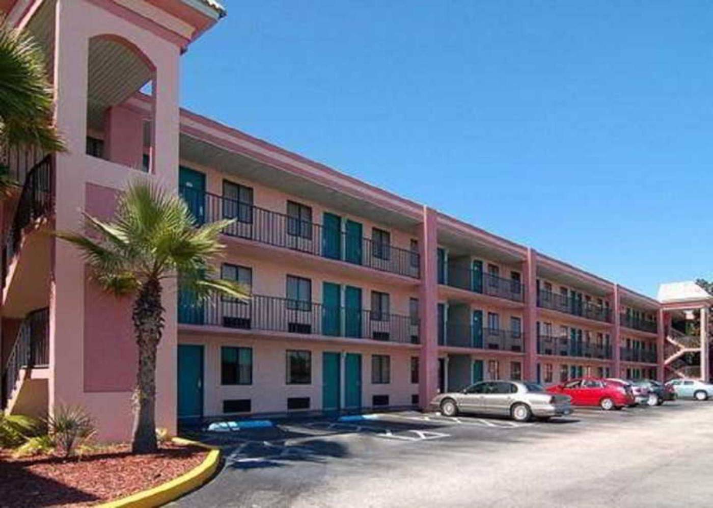 Quality Inn & Suites Kissimmee by The Lake-United States-KISSIMMEE-General view-3