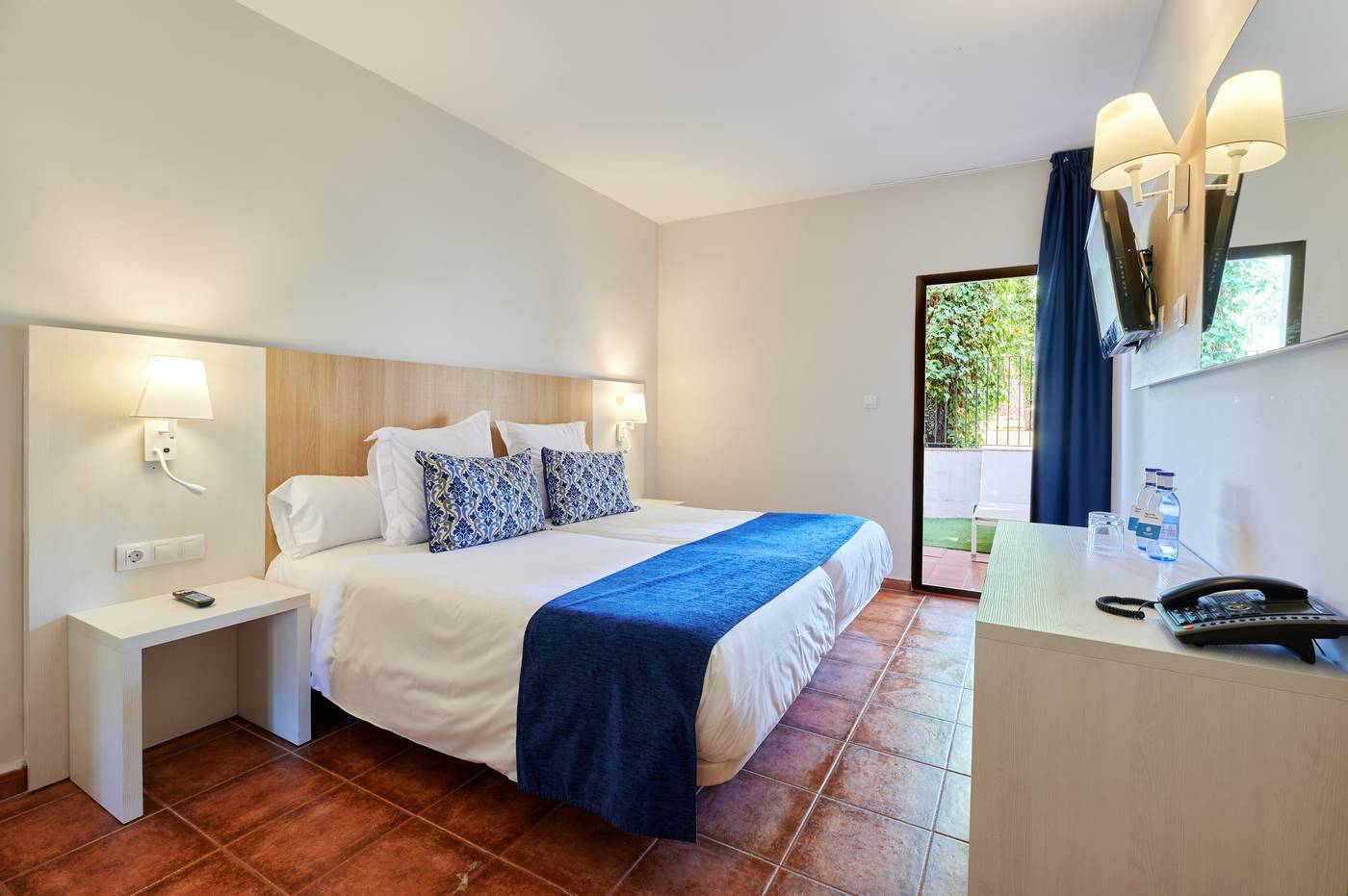 Alua-Sun-Marbella-Park-Room-32