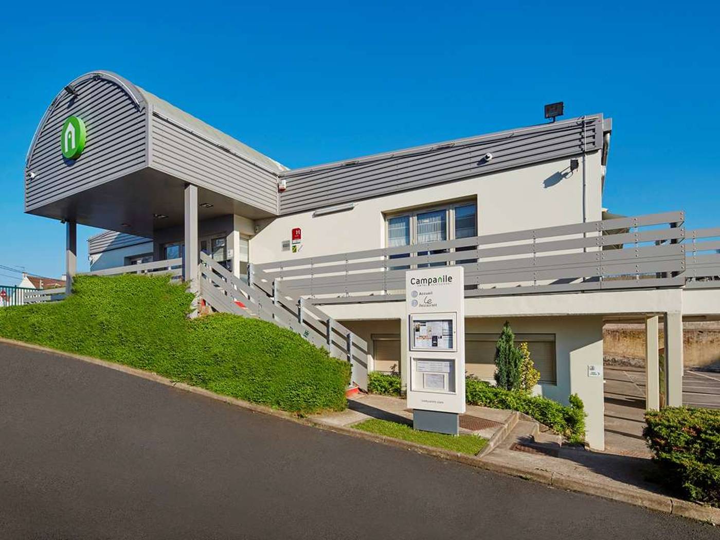 Campanile-Marne-la-Vallee---Chelles-General-view-10