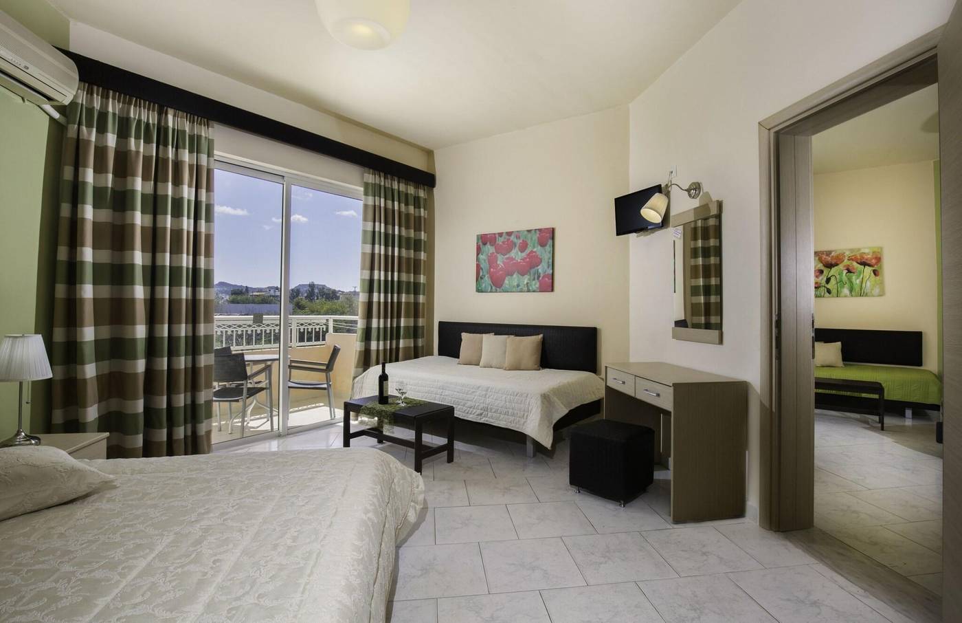 Lyristis-studios-Room-22