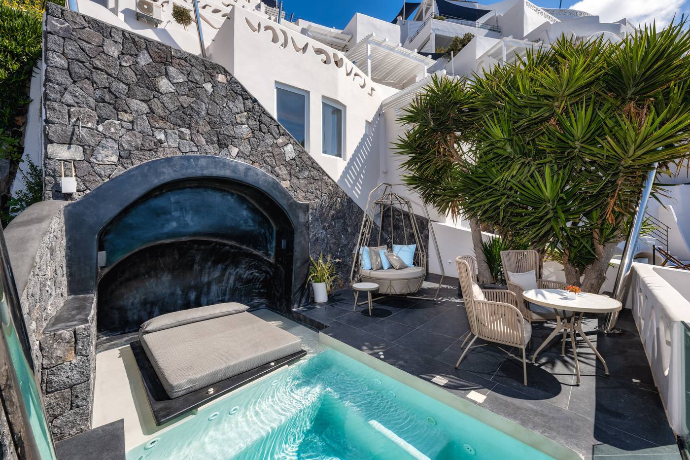 Athina-Repose-Suites-Room-3