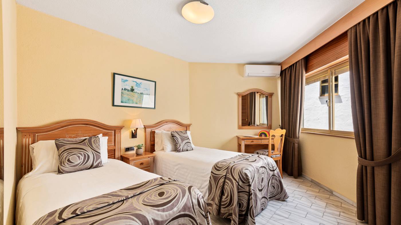 Macdonald-Leila-Playa-Club-Room-17