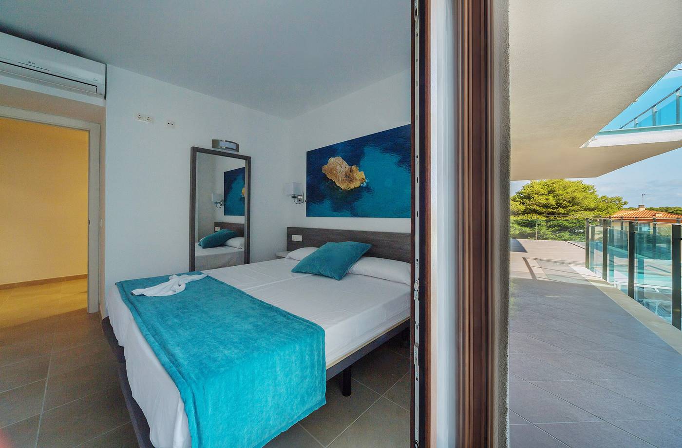 Caprice-Skyline-Aparthotel-Room-28