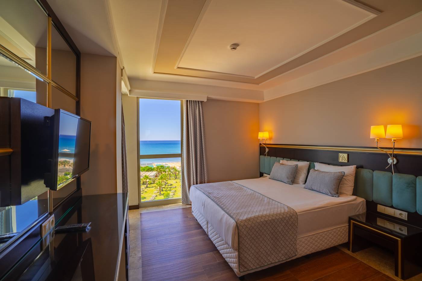 New - Royal Atlantis Spa & Resort