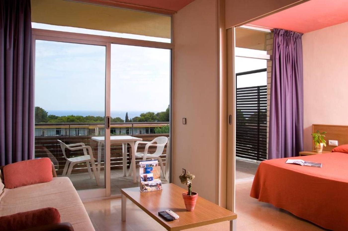 Comtat-Sant-Jordi-Aparthotel-Room-32
