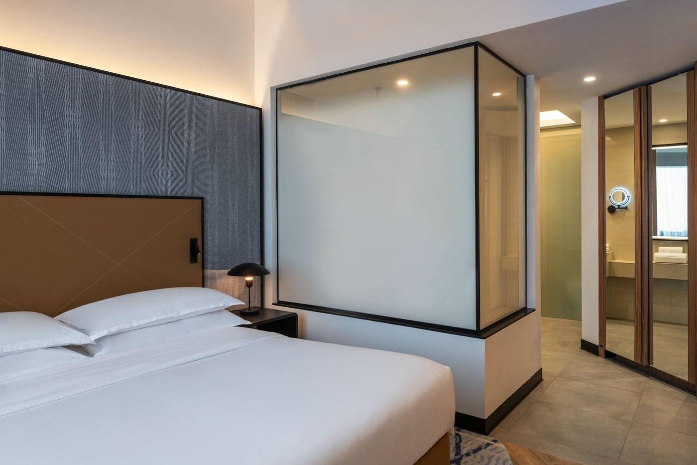 Sheraton-Dubai-Mall-of-the-Emirates-Hotel-Room-39