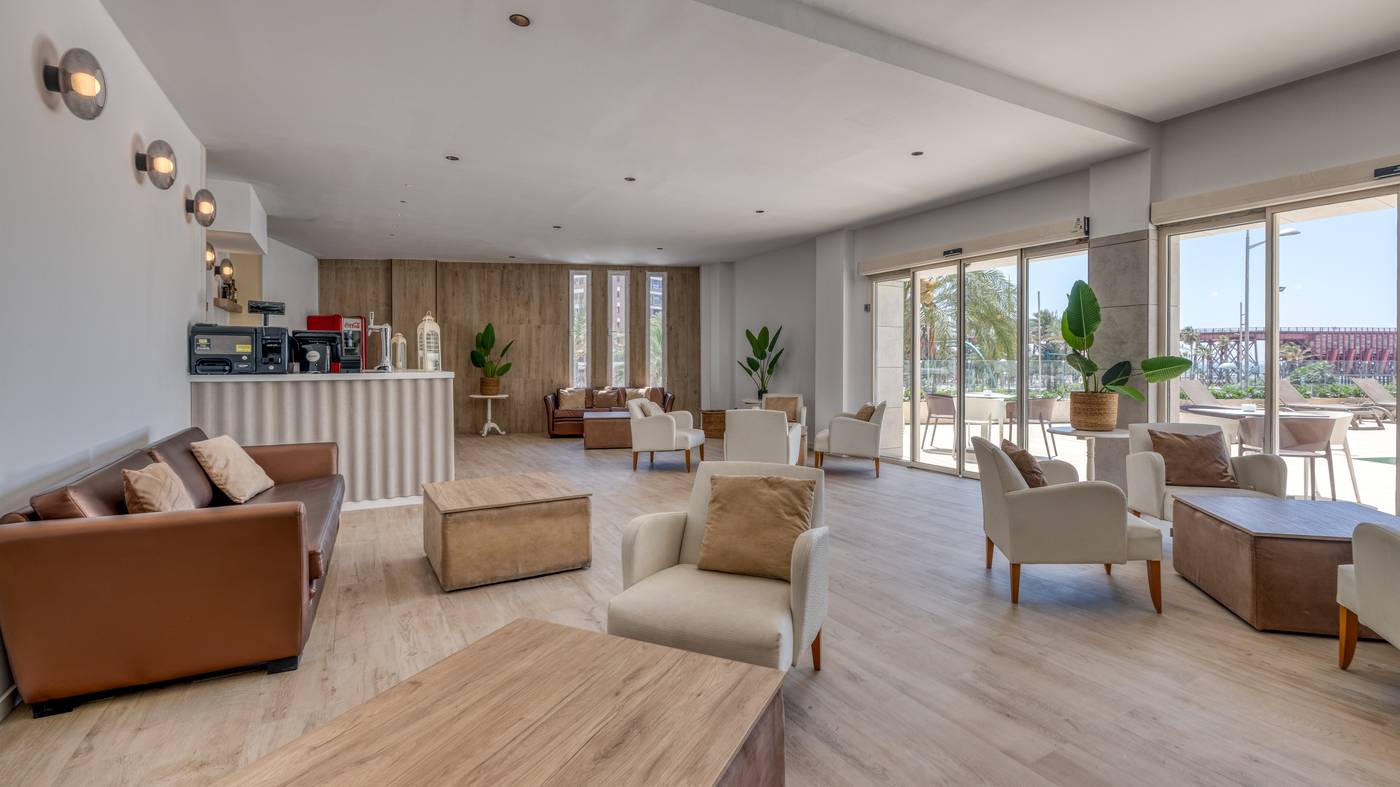 Ohtels-Gran-Hotel-Almeria-Bar-35