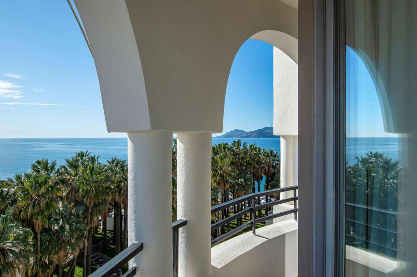 Canopy-by-Hilton-Cannes-Room-84