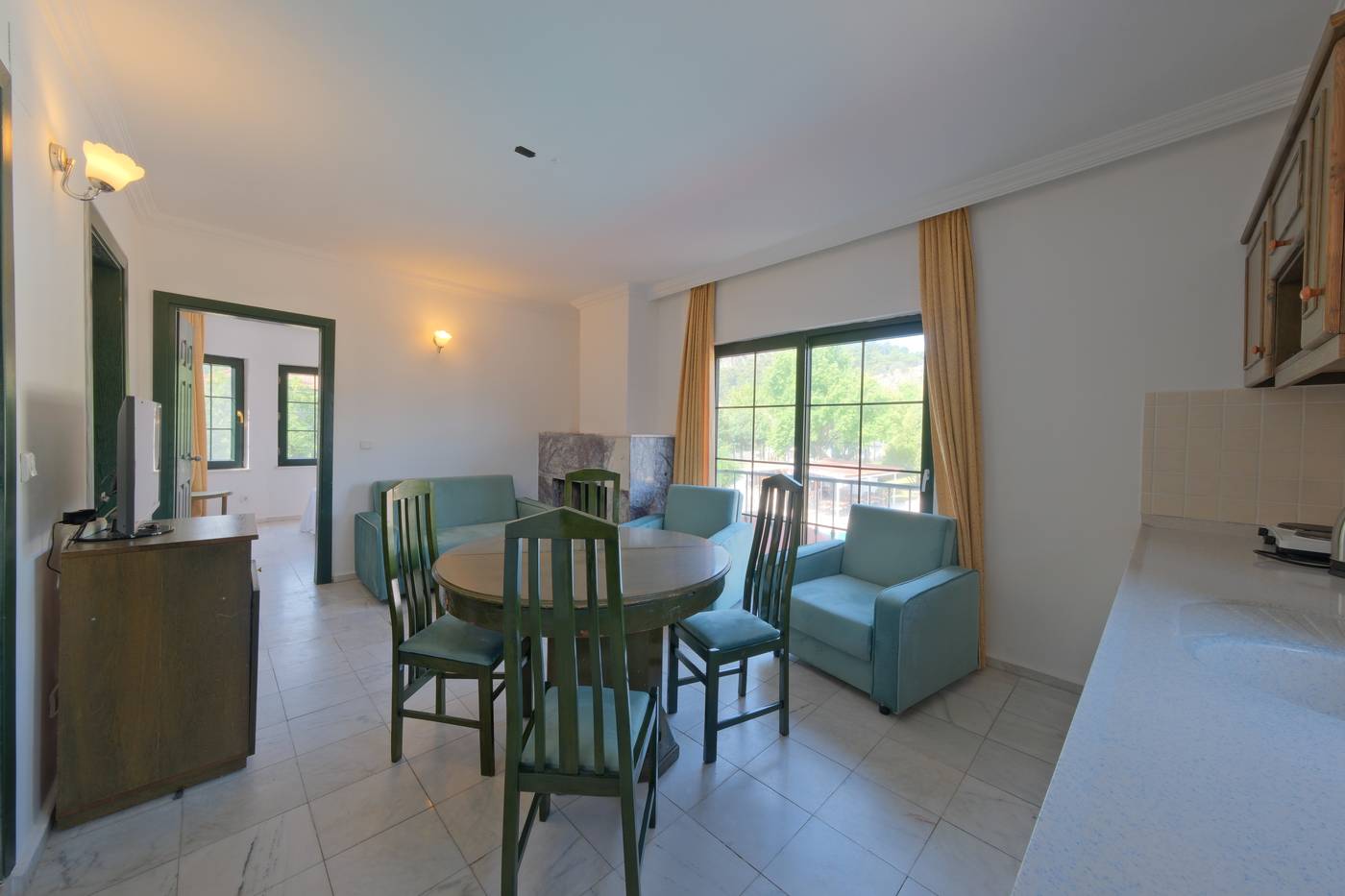 Club-Mel-Holiday-Resort-Room-62