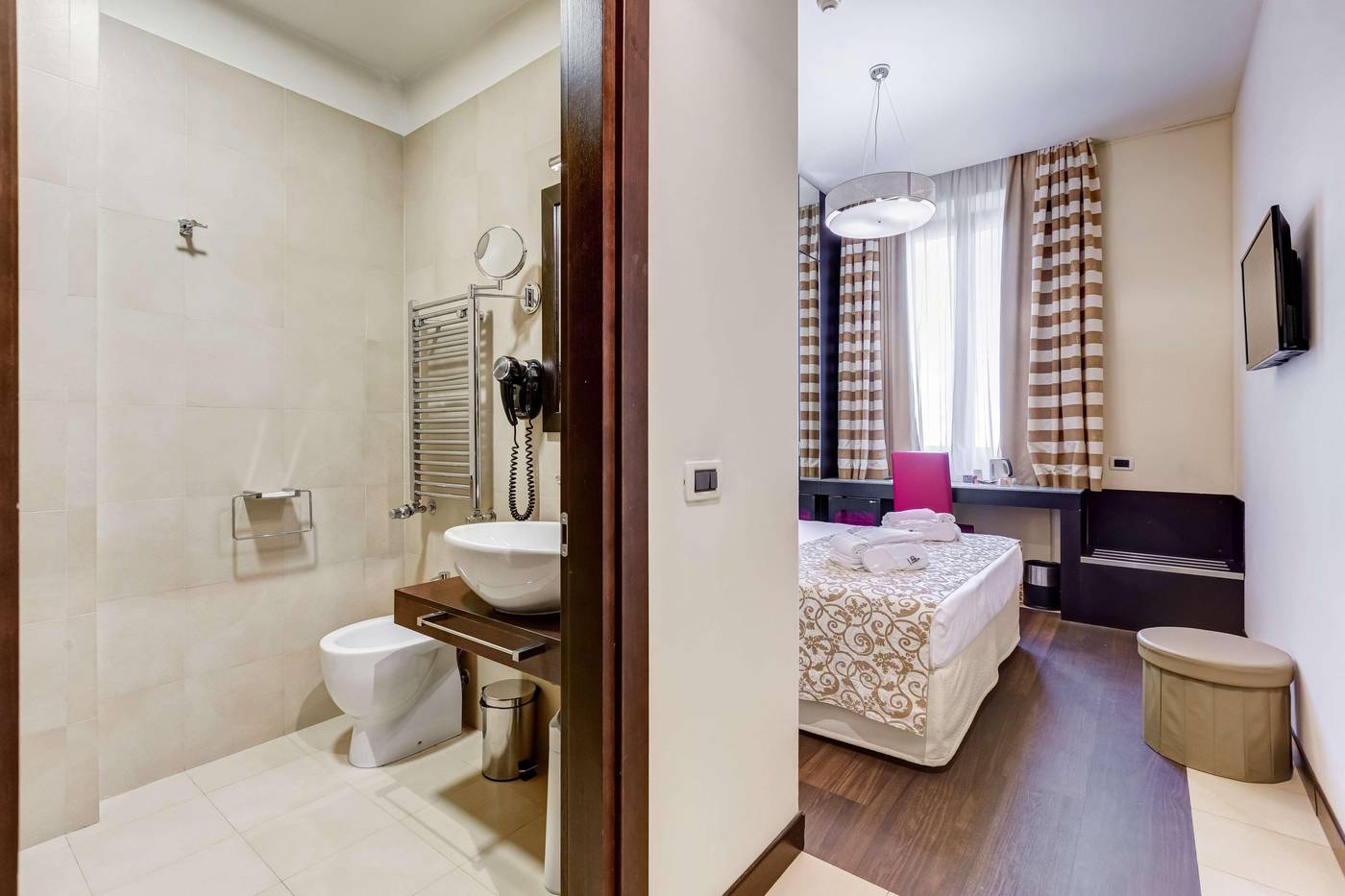 Best-Western-Cinemusic-Hotel-Room-32