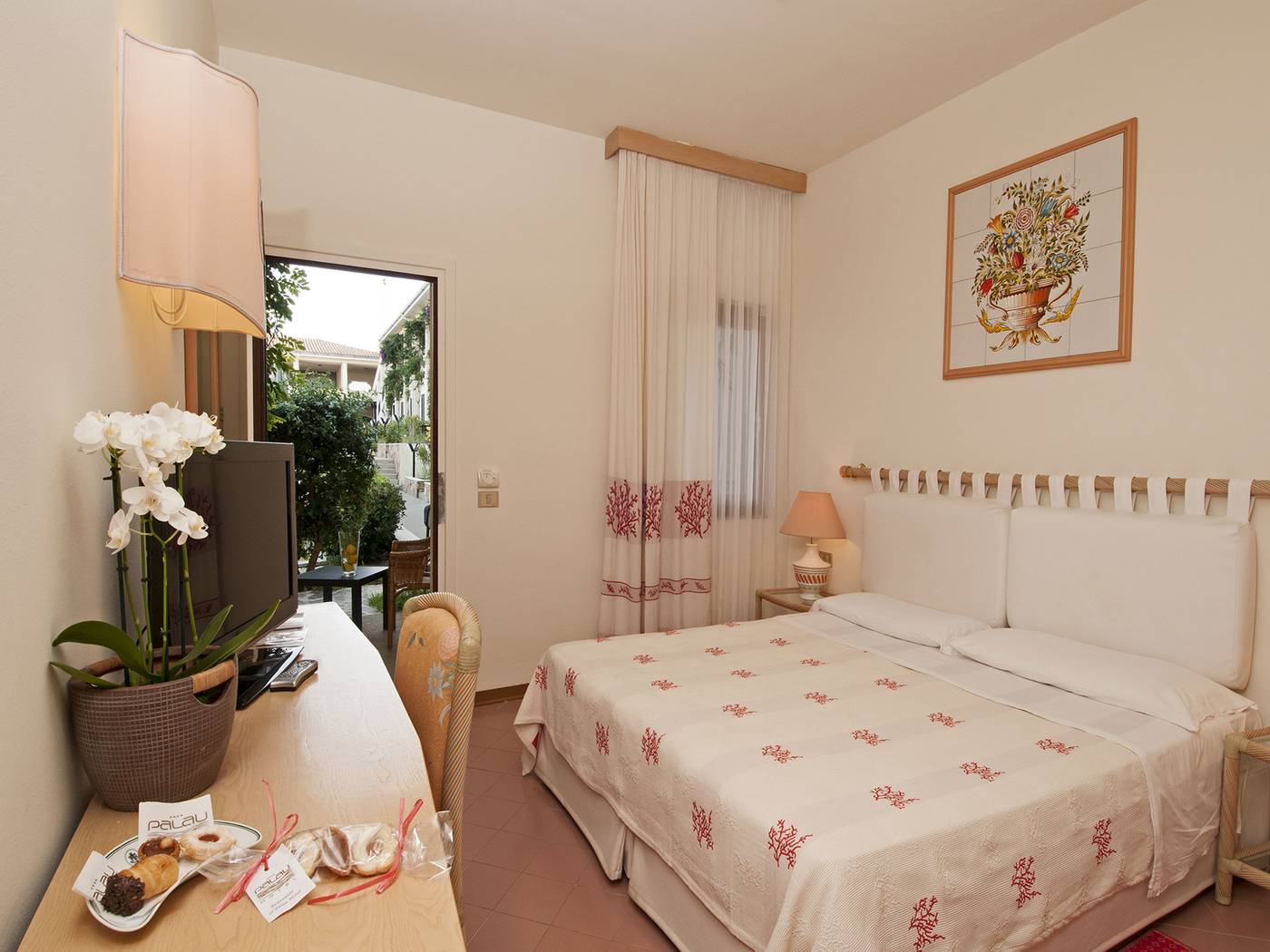 Palau-Resort-Room-13