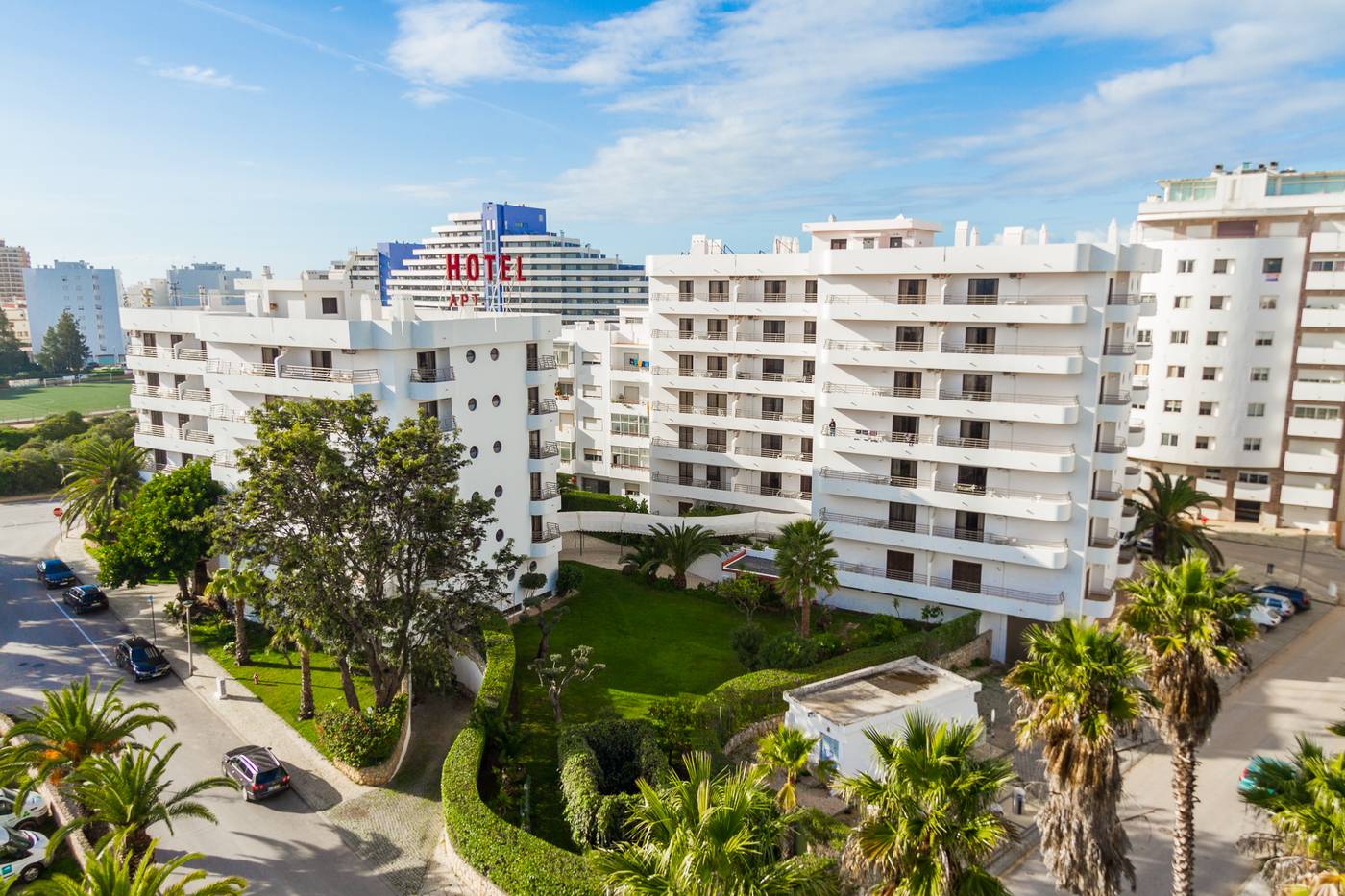 Mirachoro-Praia-Da-Rocha-General-view-8