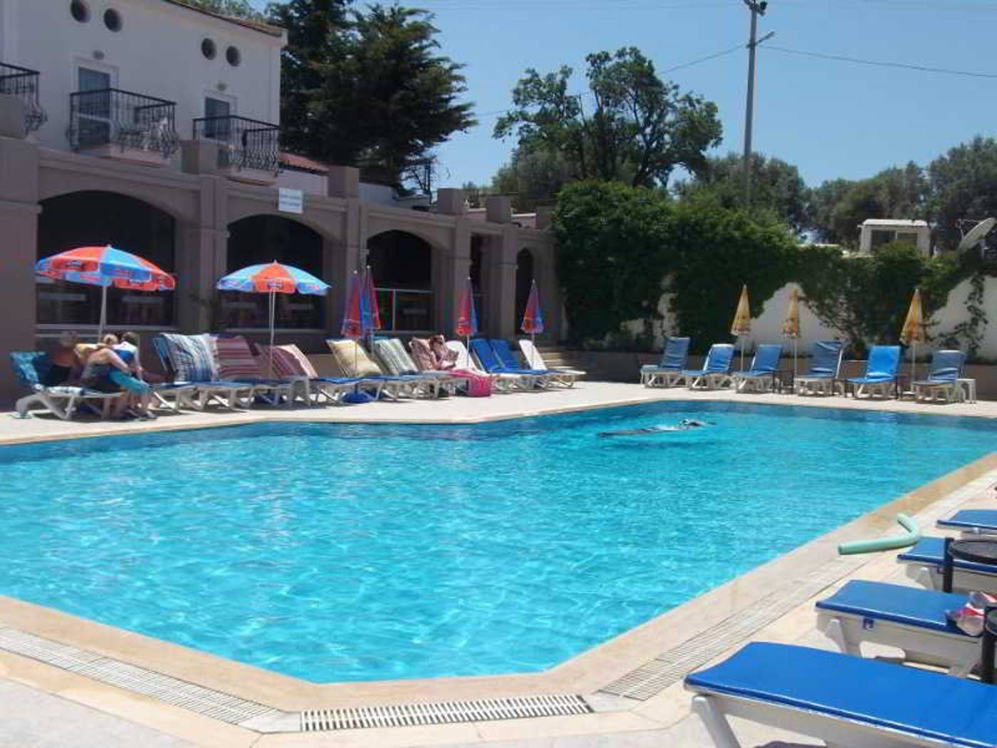 Ant-Apartments-Pool-2