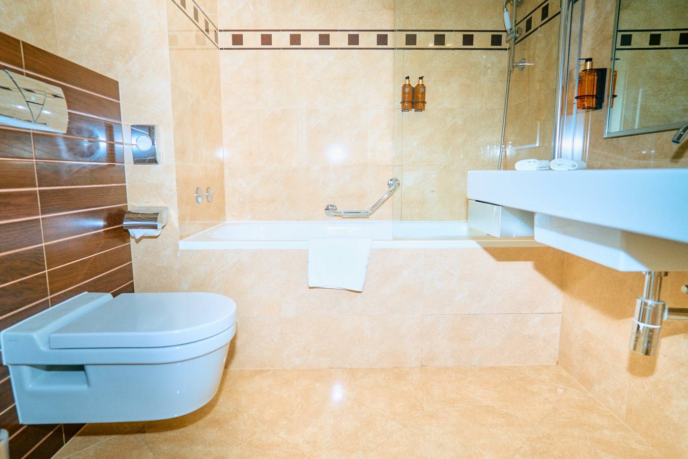 Hotel-Bristol-Room-25