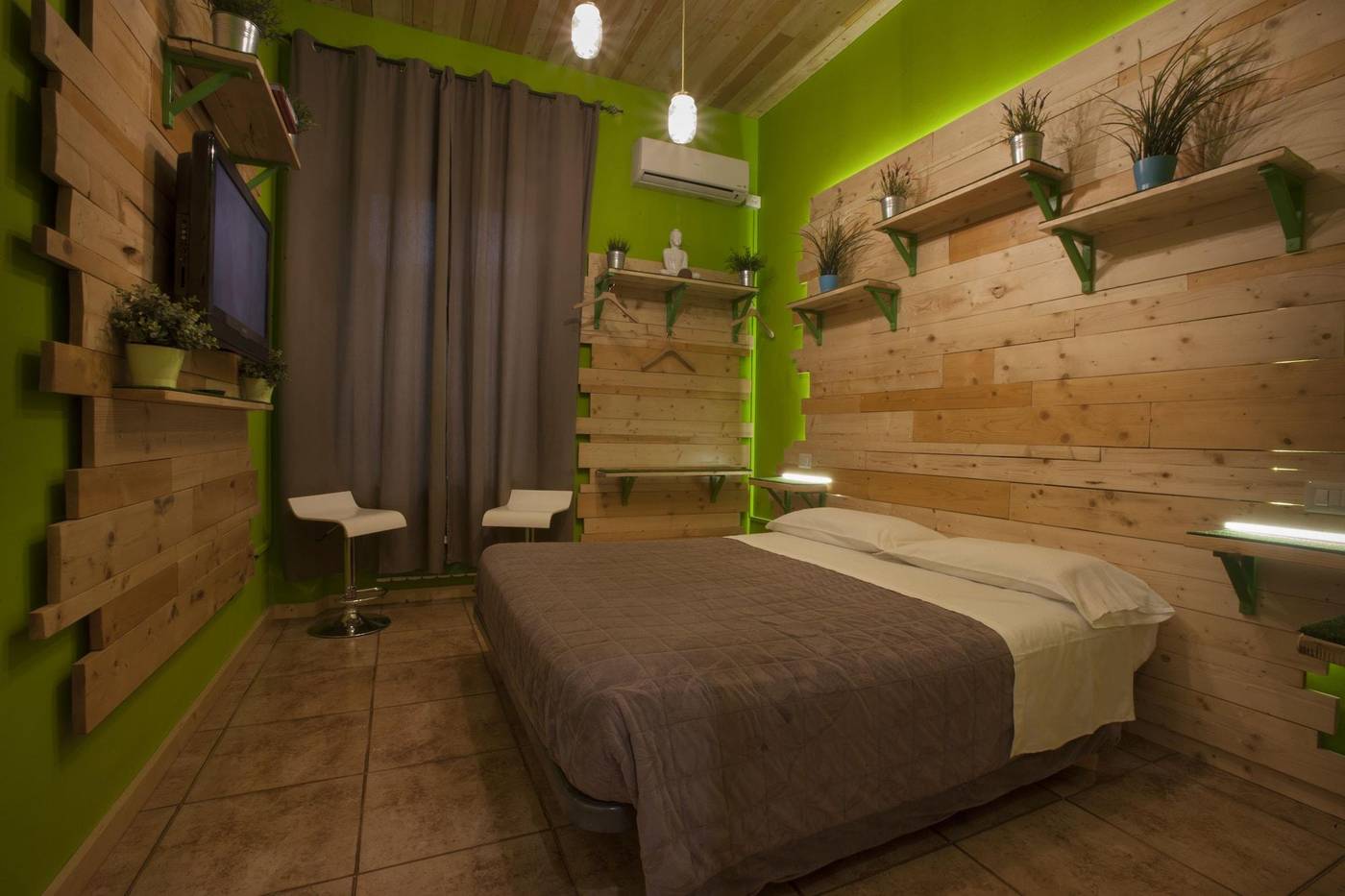 Marini-Bed-Breakfast-Room-14