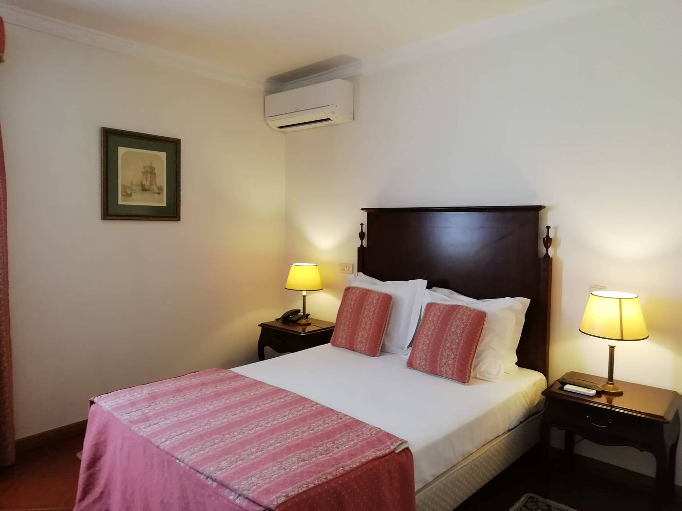 Turim-Club-D-Azeit-o-Hotel-Room-5