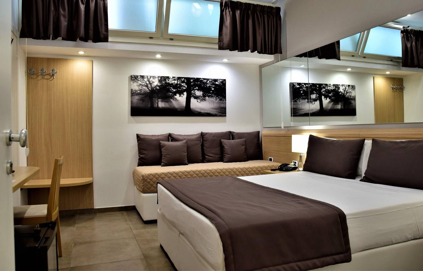 Hotel-Paolo-II-Room-4