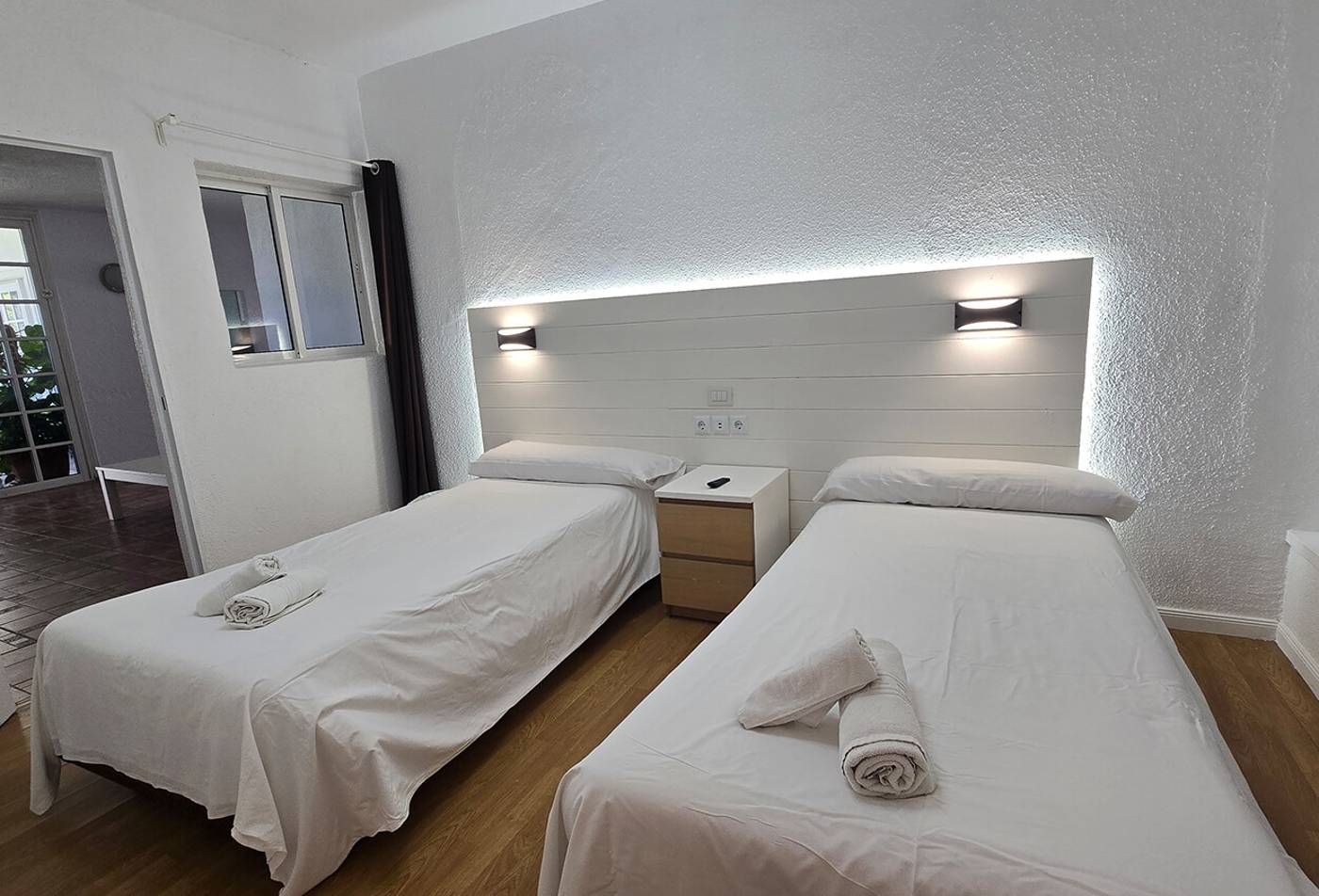 Villa-las-Flores-Room-9