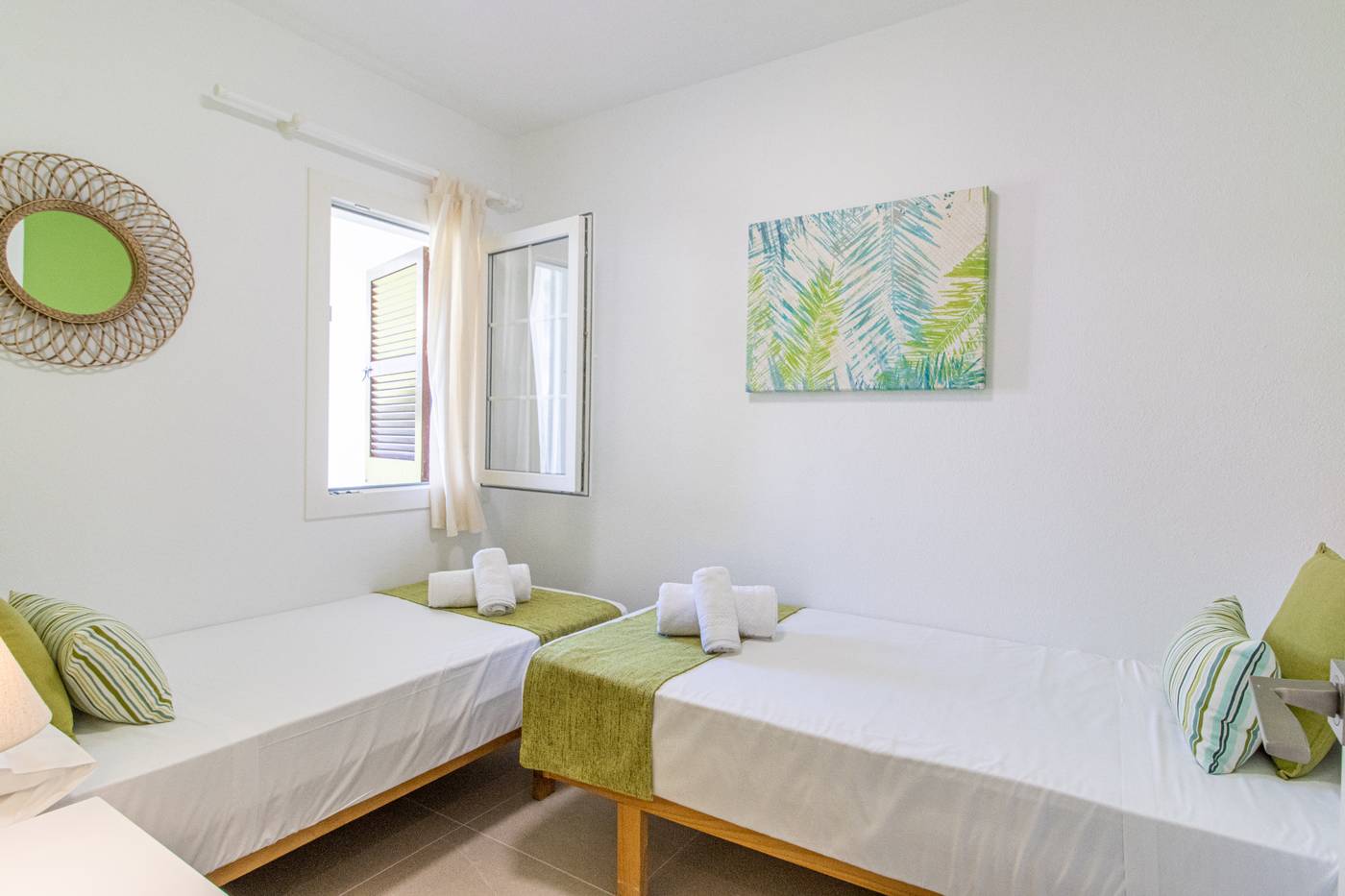 Son-Bou-Playa-Gold-Room-27