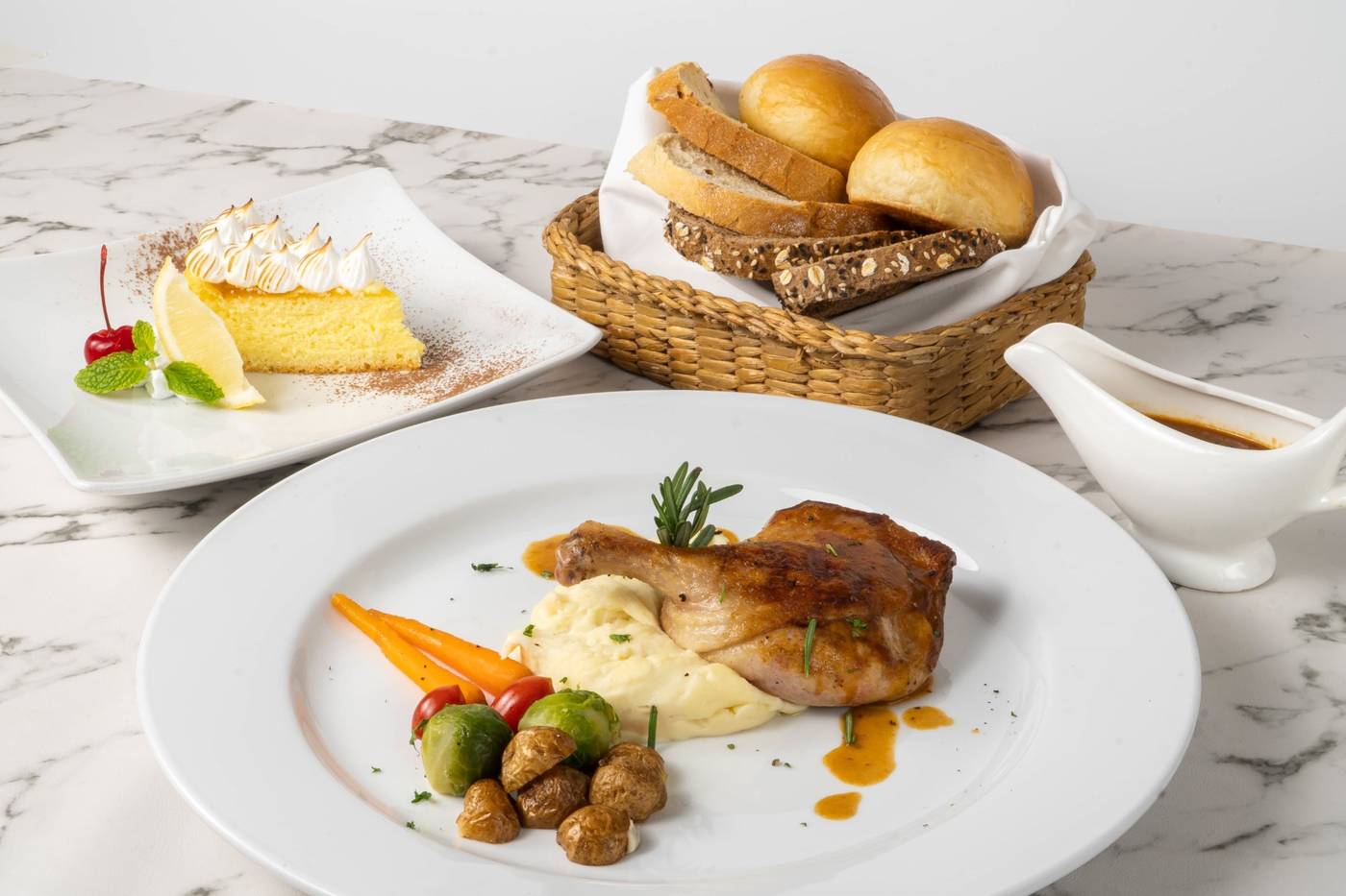 Emporium-Suites-by-Chatrium-Restaurant-62