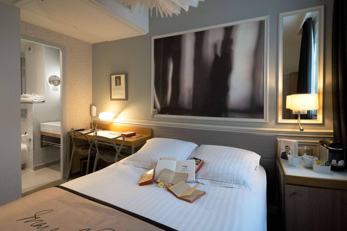 Hotel-Litteraire-Le-Swann--BW-Premier-Collection-Room-40