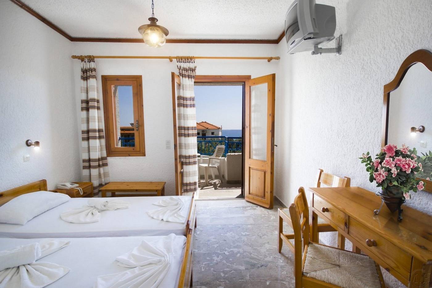 Votsalakia-Hotel-Room-14