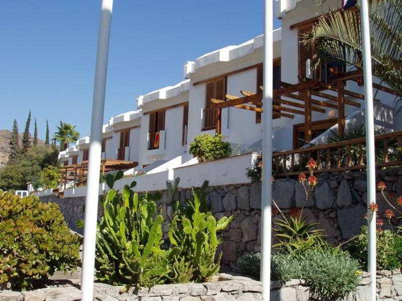 Apartamentos-Montecarlo-General-view-9