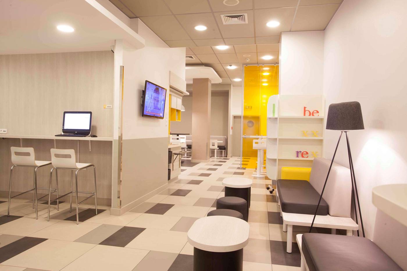 Premiere-Classe-Warschau-Lobby-5