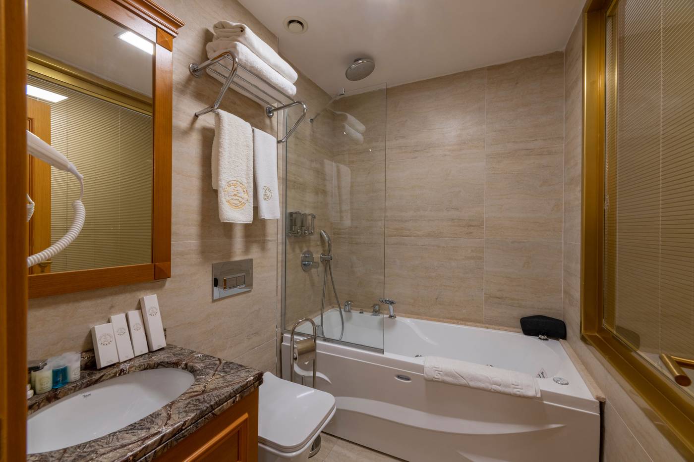 Celal-Aga-Konagi-Room-45