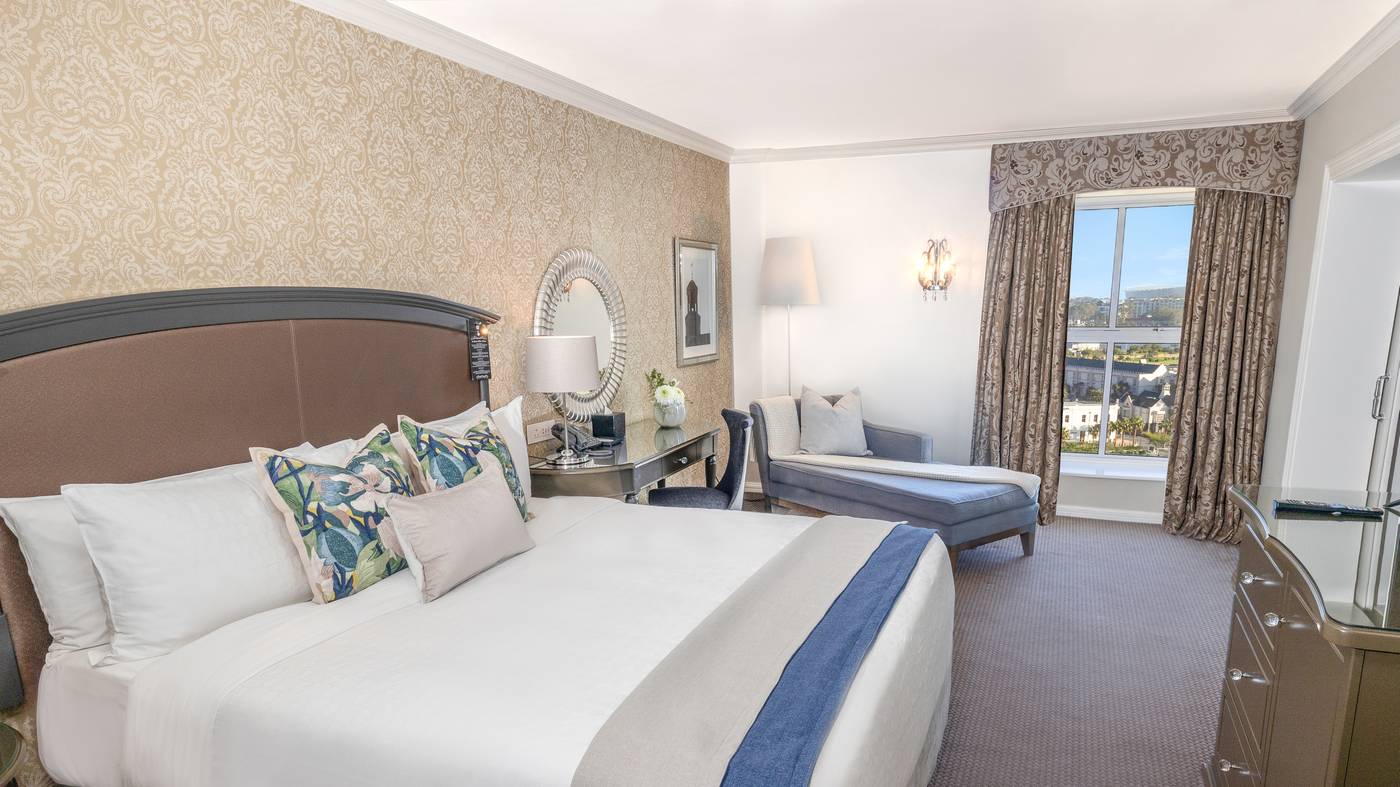 Southern-Sun-The-Cullinan-Room-9