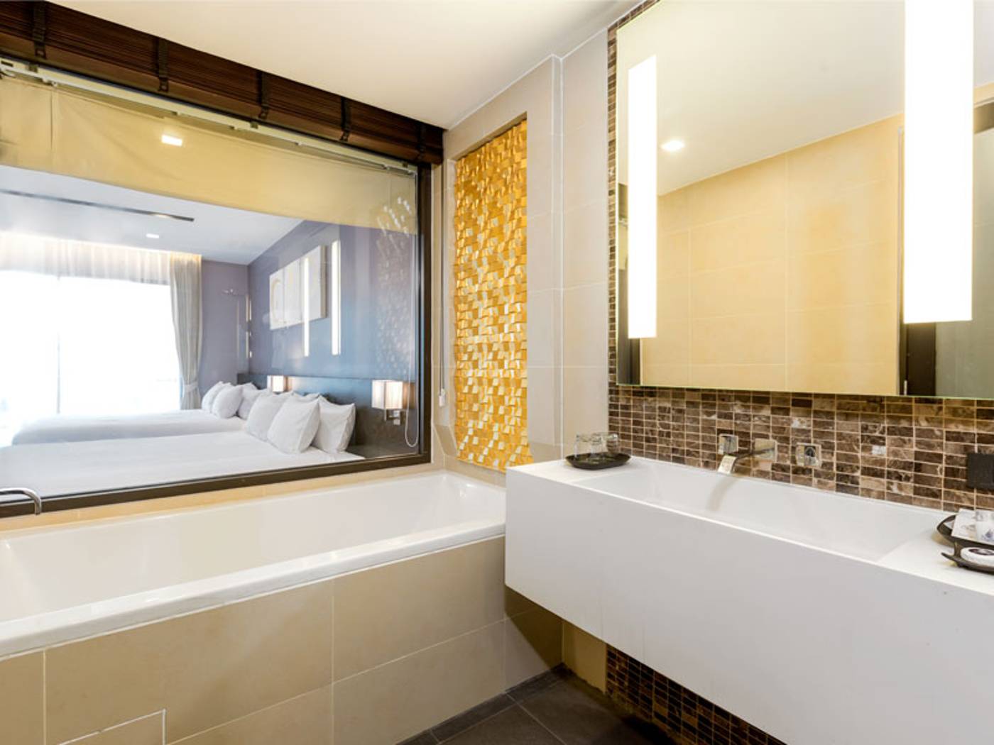 The-Charm-Resort-Phuket-Room-45