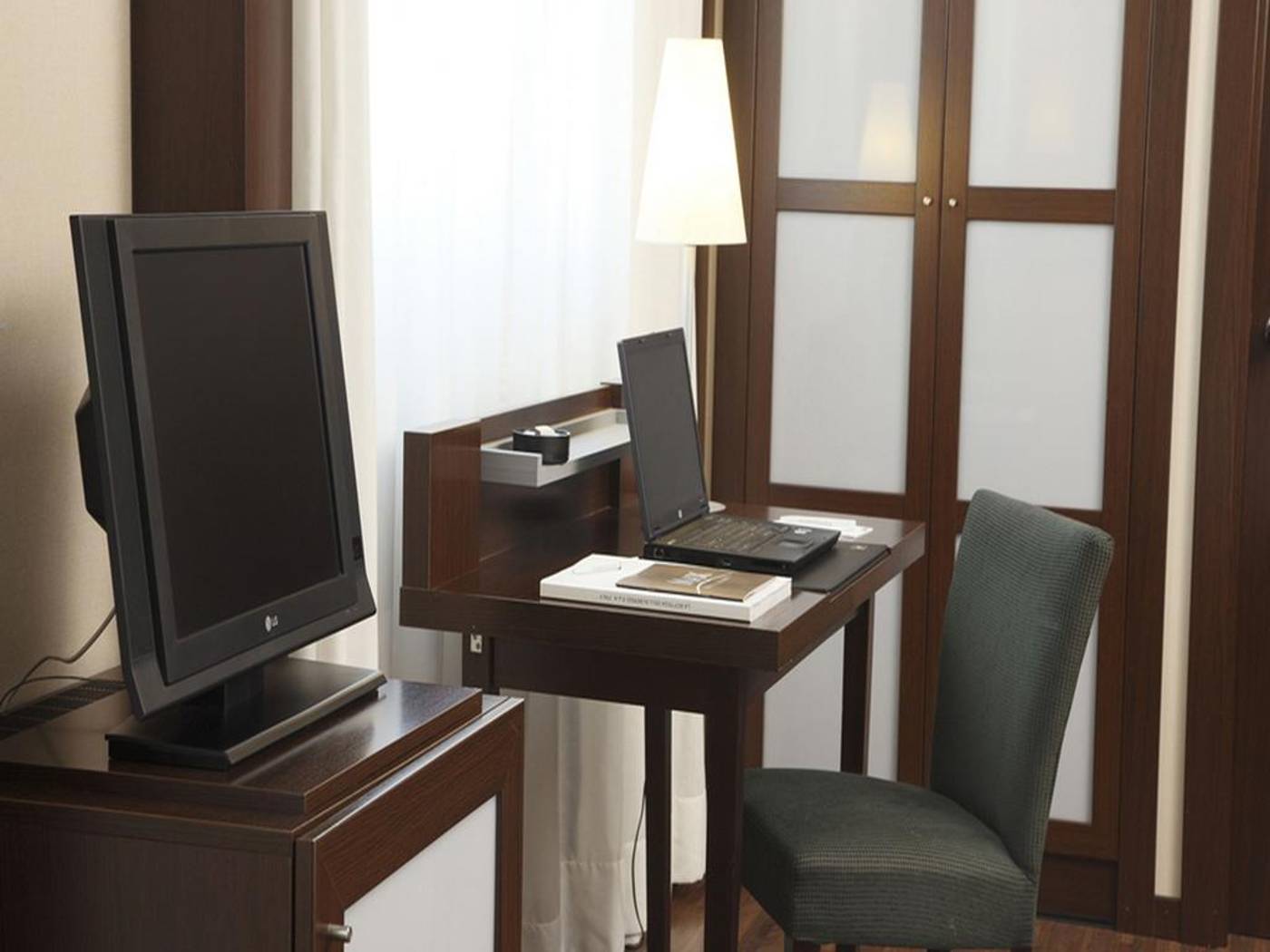 Max-Hotel-Livorno-General-view-3