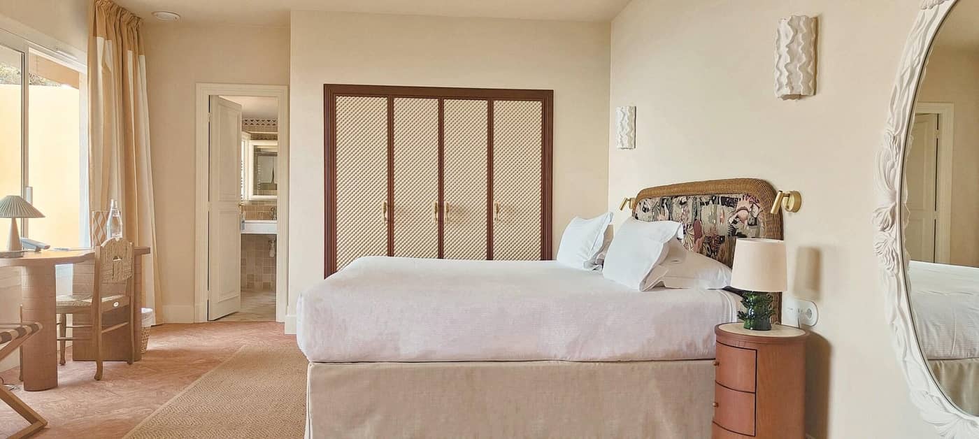 La-Perouse-Nice-Baie-des-Anges-Room-16