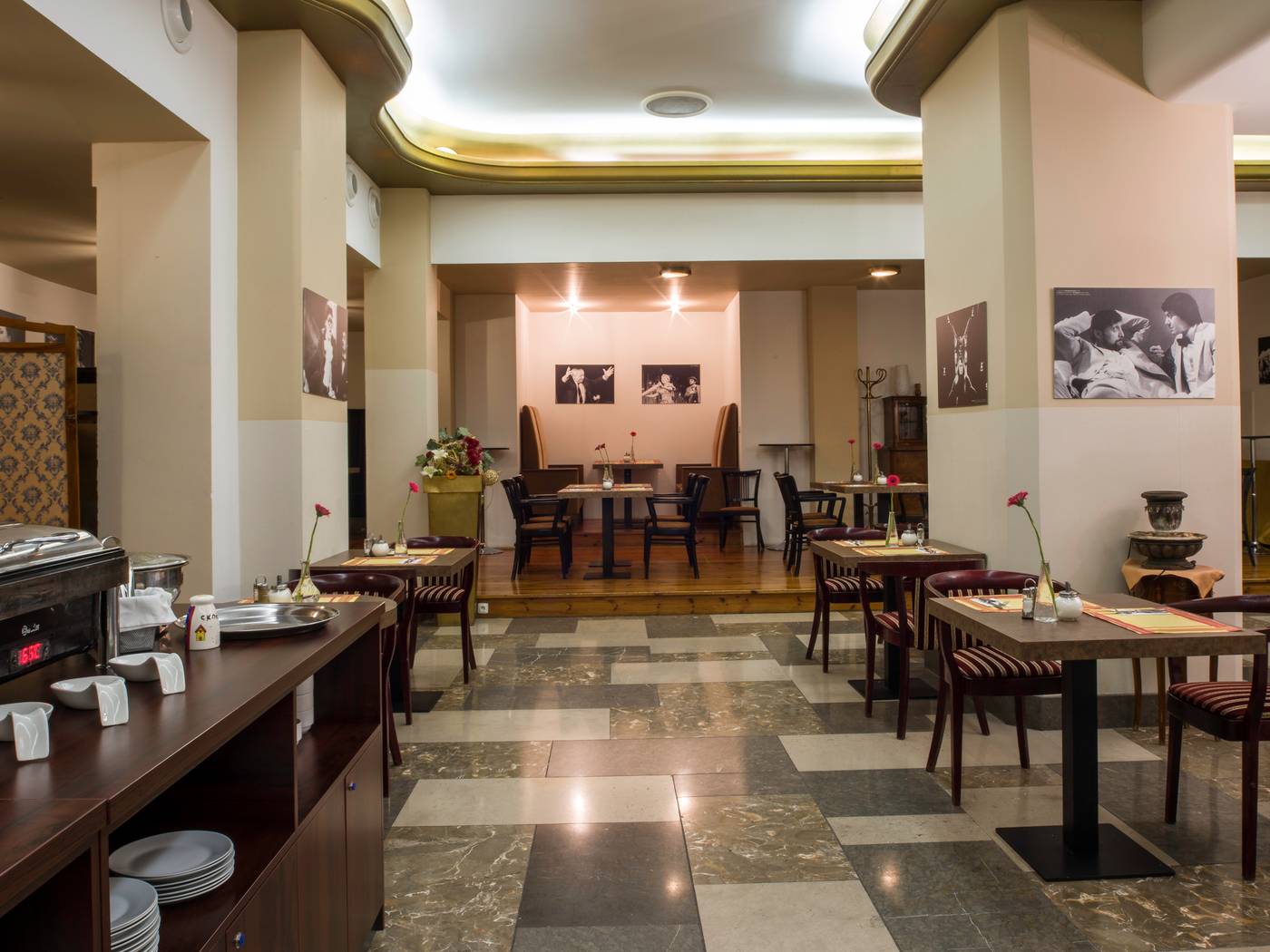 EA-Hotel-Rokoko-Restaurant-11