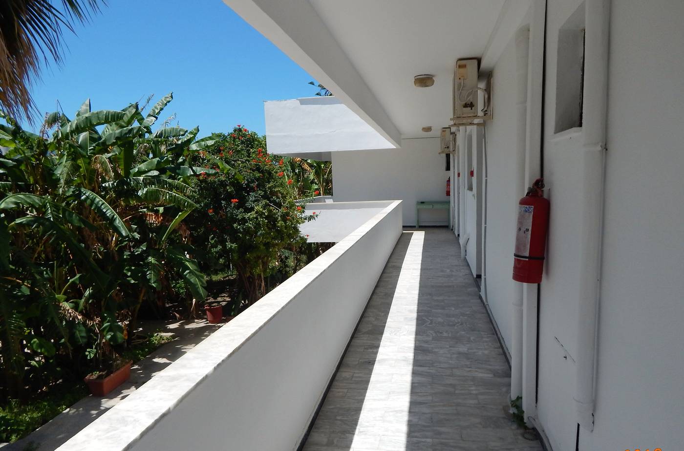 Dreams-4U-Apartments-Room-14