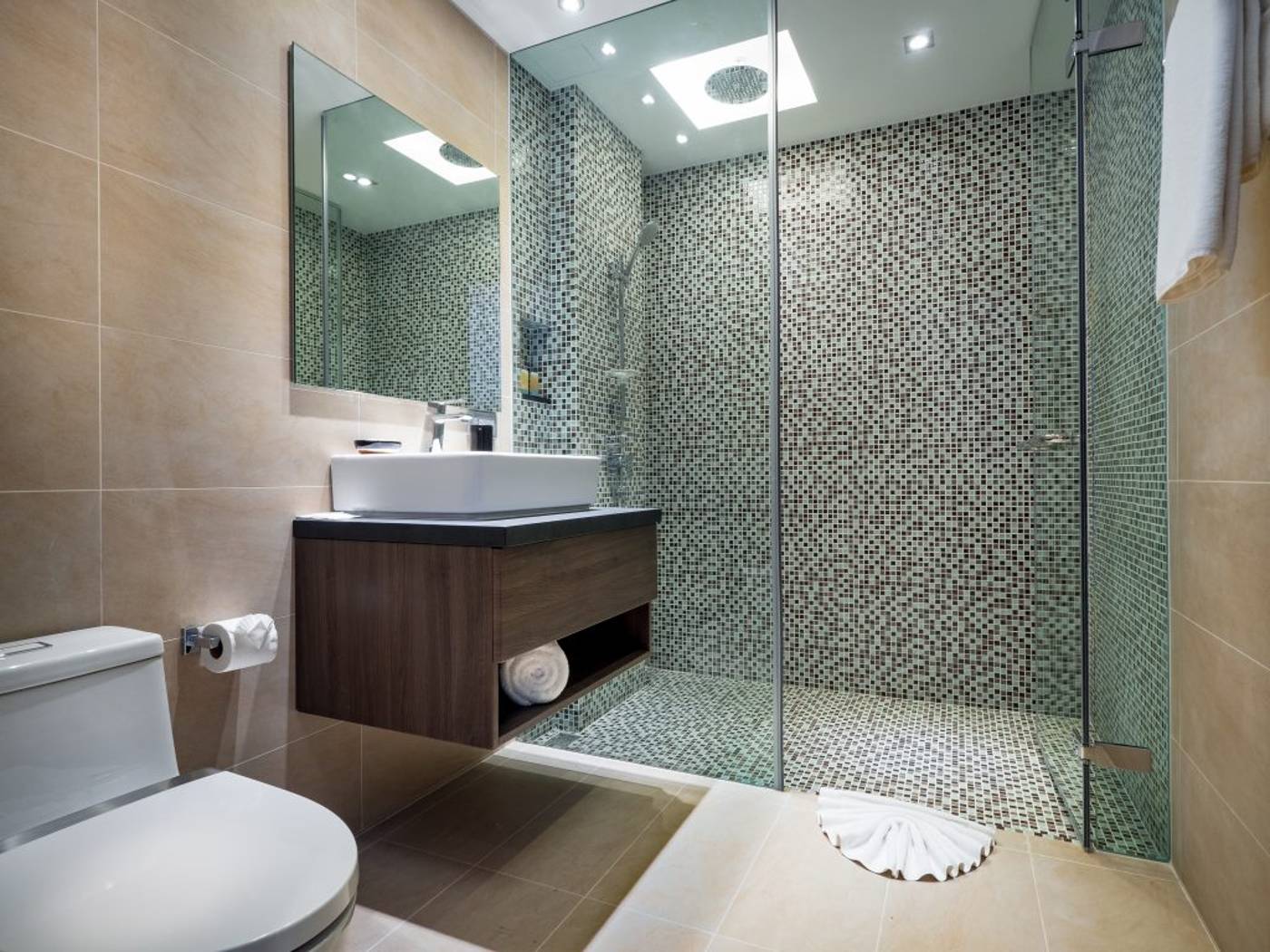 Absolute-Twin-Sands-Resort-and-Spa-Room-28