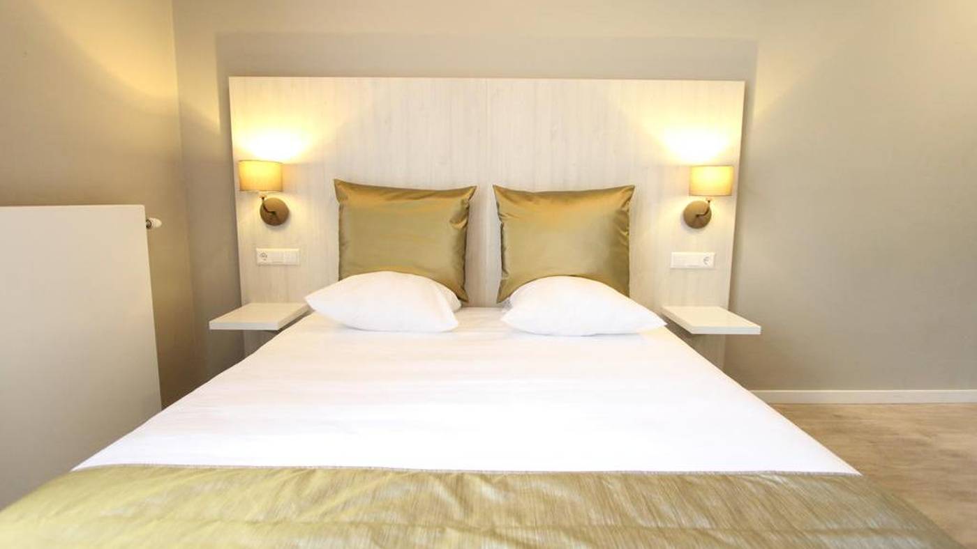 Apple-Inn-Hotel-Room-12