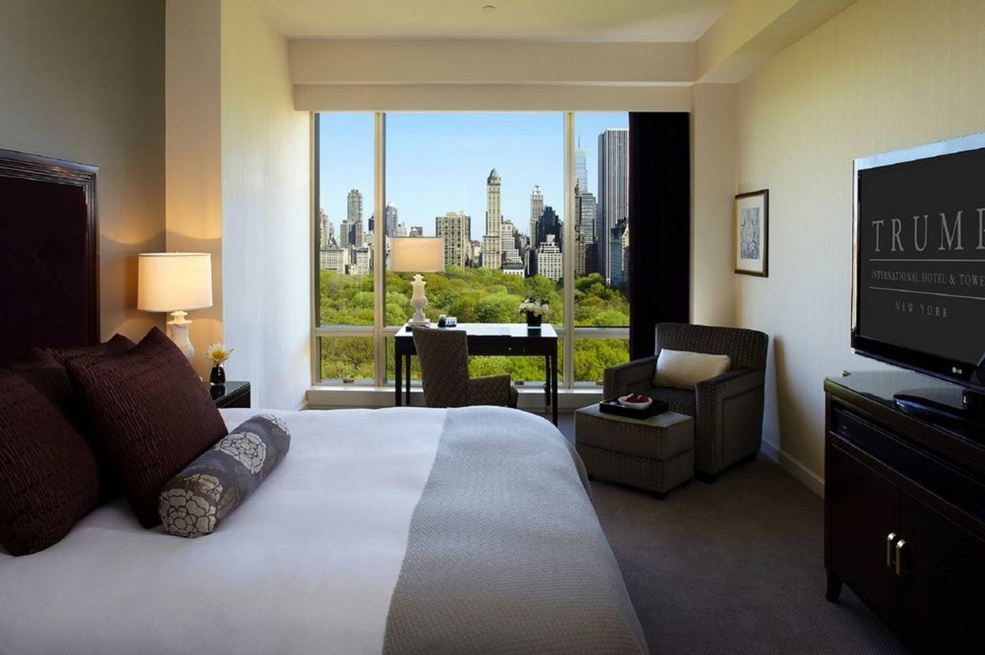 Trump-International-Hotel-and-Tower-New-York-Room-6
