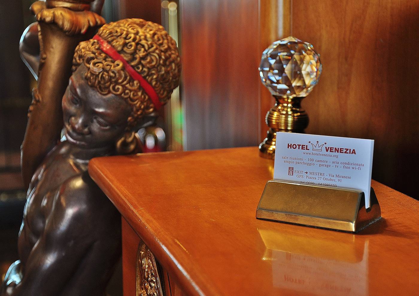 Venezia-Hotel-Lobby-7