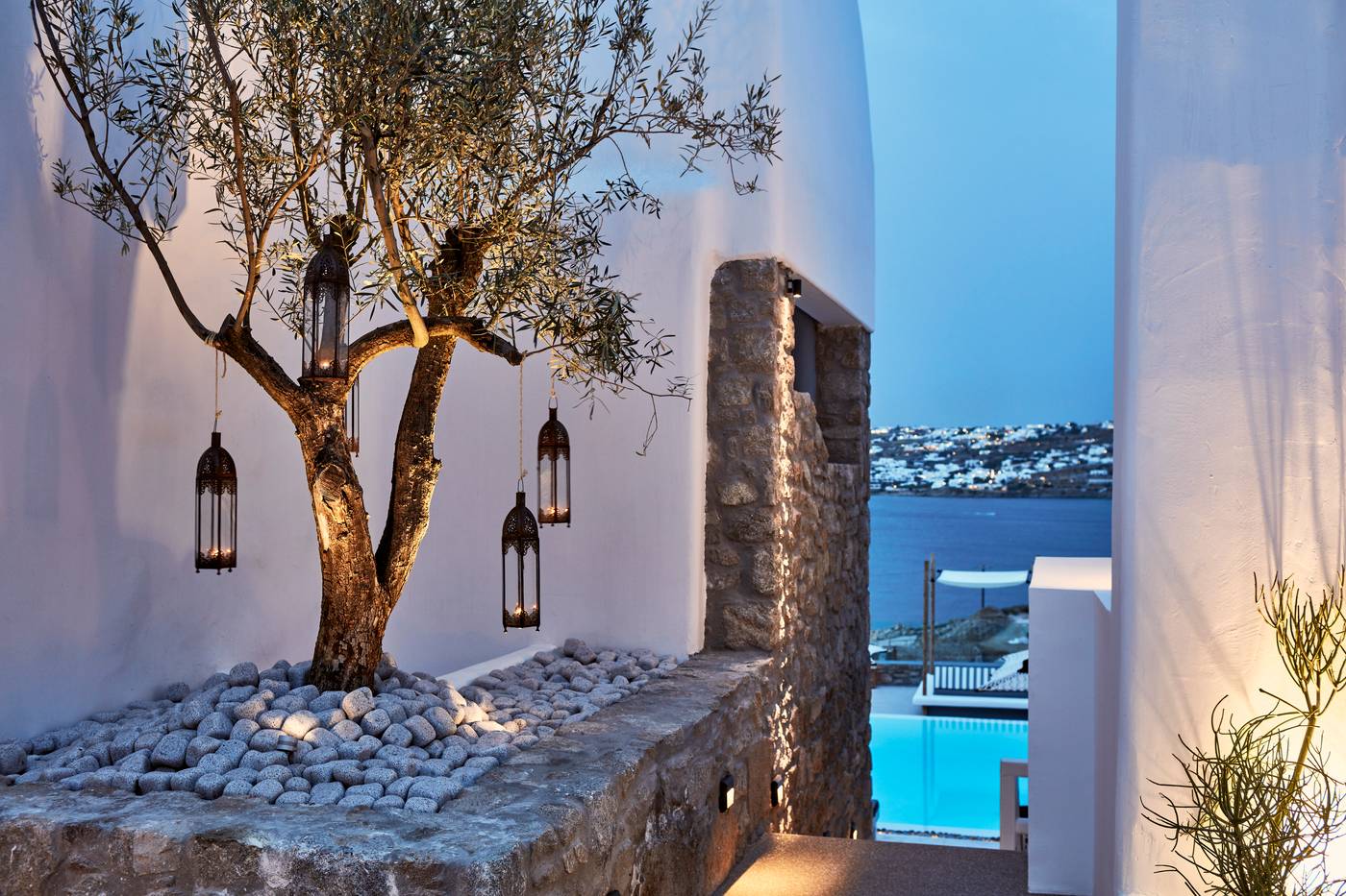 Mykonos-No5-Luxury-Suites---Villas-General-view-12