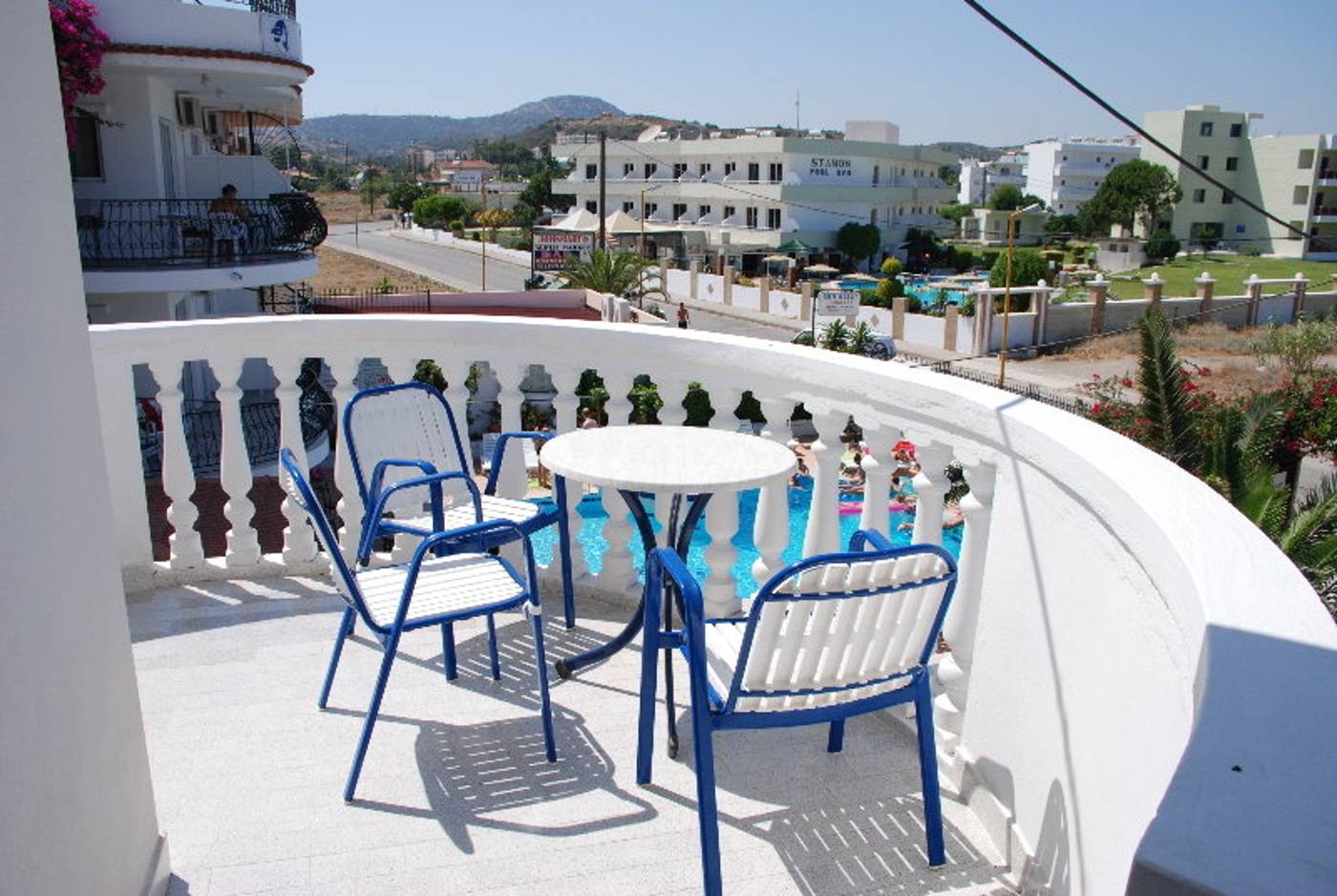 White-Palace-Studios-Terrace-8