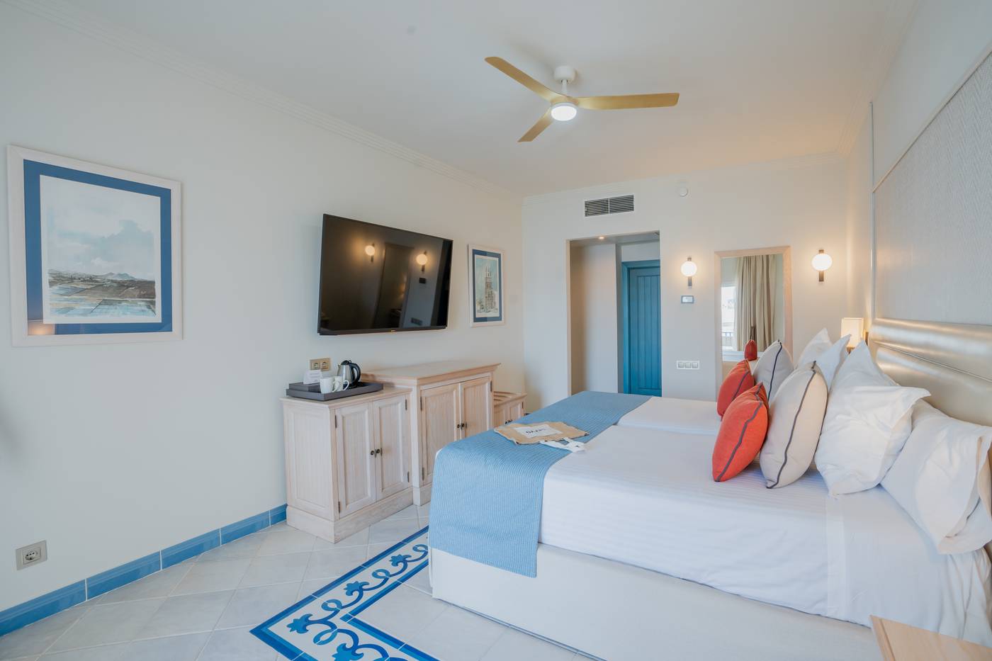 Hotel-LIVVO-Volc--n-Lanzarote-Room-34