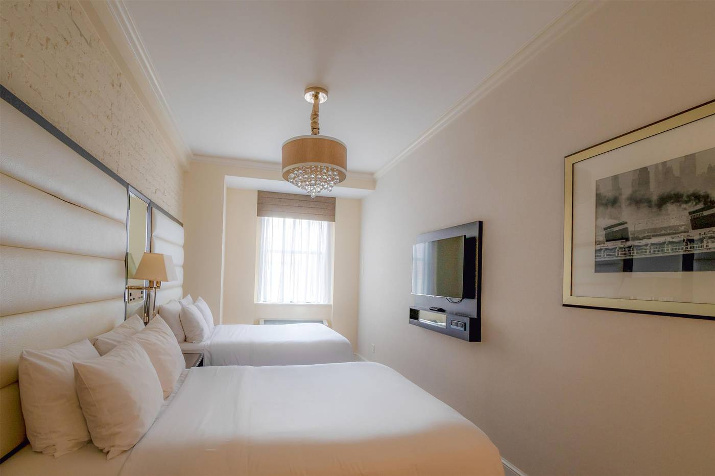 Park-South-Hotel--part-of-JdV-by-Hyatt-Room-26