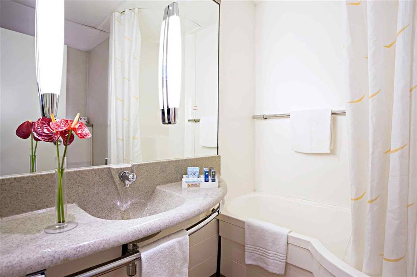 Novotel Torino Corso Giulio Cesare - Italy - TORINO - Room - 3