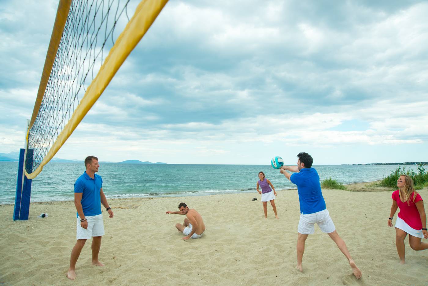 Golden-Coast-Hotel-and-Bungalows-Sports-and-Entertainment-58