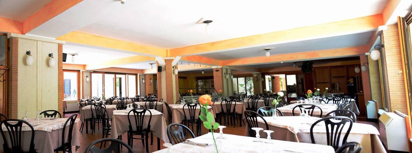 LH-Albergo-il-Picchio-Restaurant-16