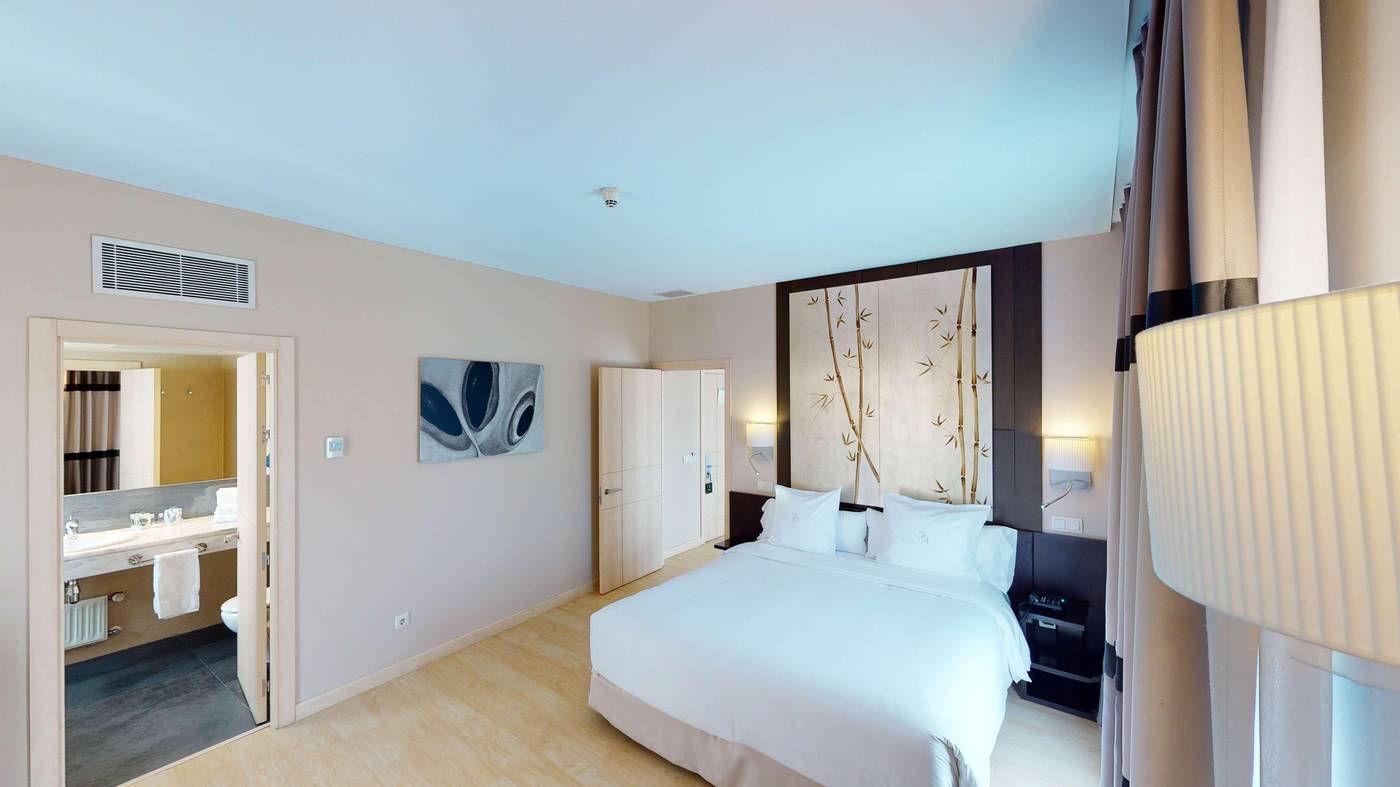 Paseo-del-Arte-Room-35