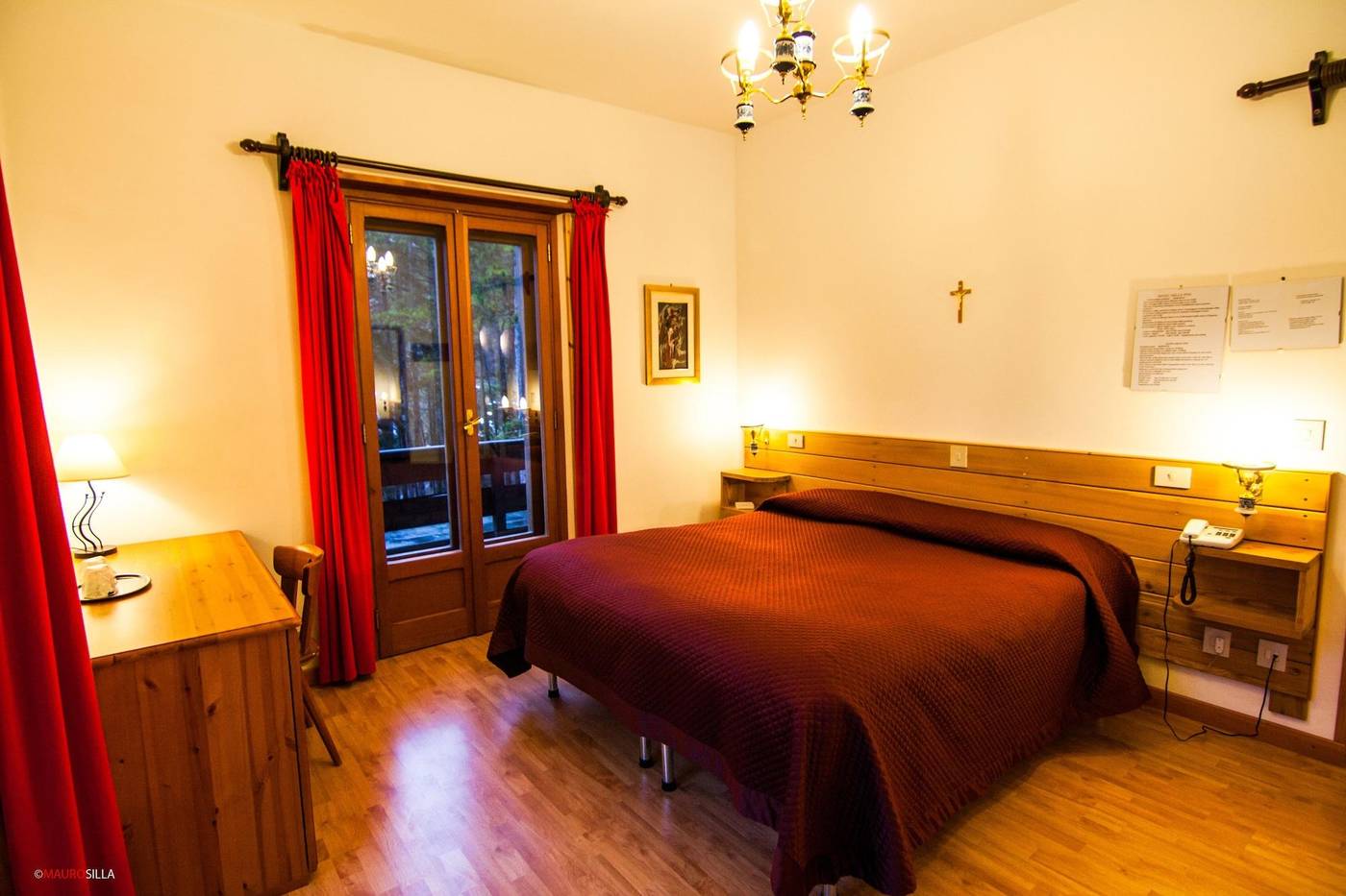 Hotel Mille Pini-Italy-SCANNO-Room-9