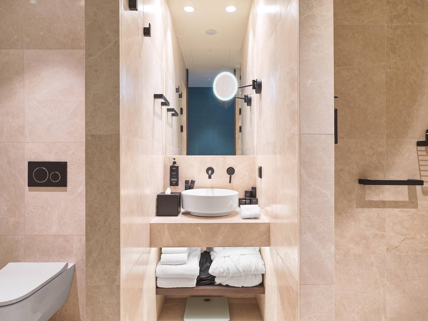 NYX-Esperia-Palace-Athens-by-Leonardo-Hotels-Room-71