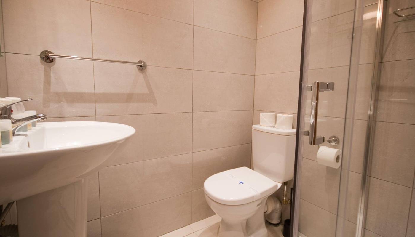 Hotel St George by Nina-Ireland-DUBLIN-Room-10